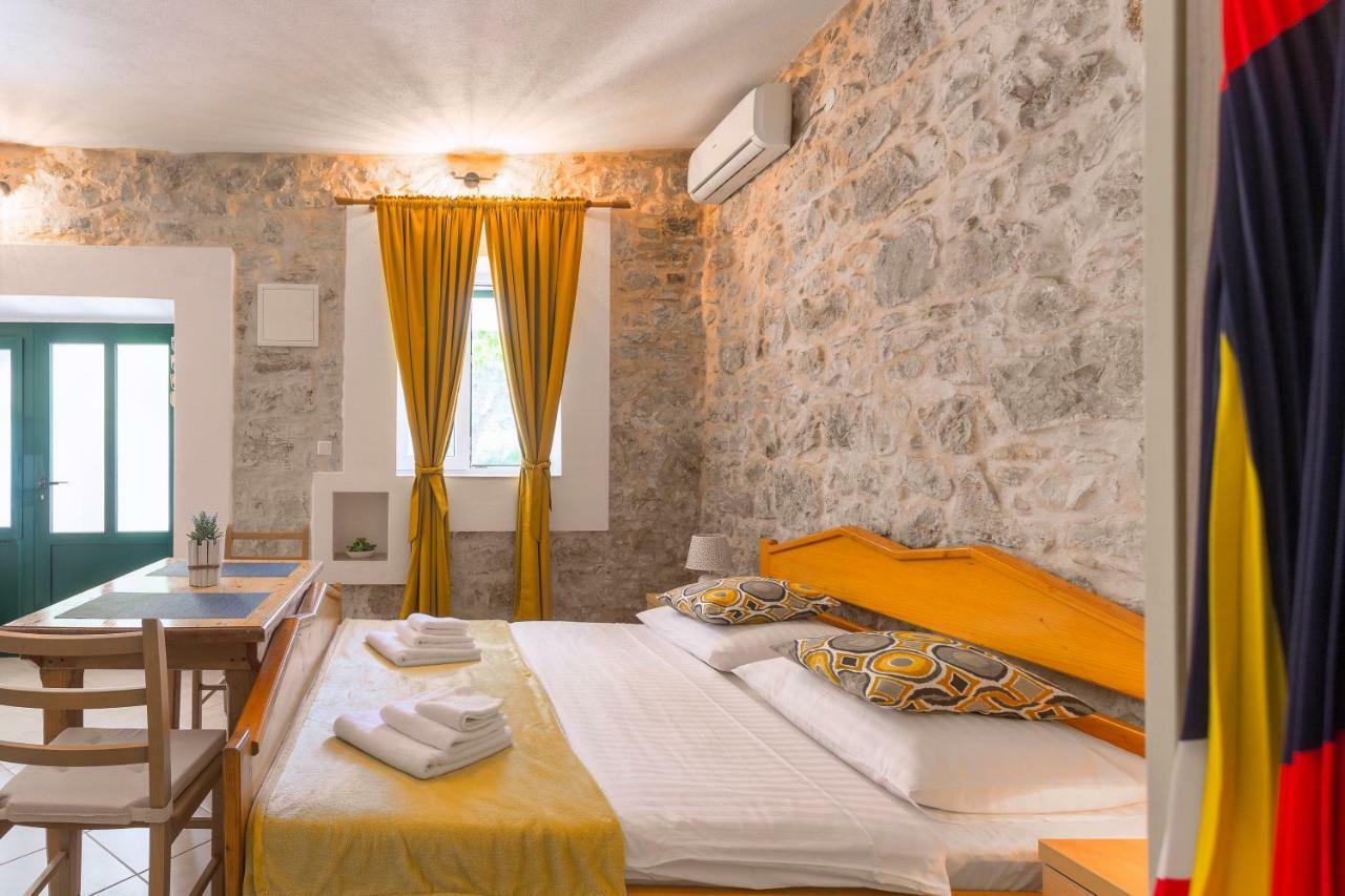 Golden Bay Hvar Hvar Town Exterior photo